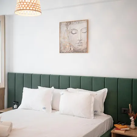 Dream Luxury In Infinity Pool Mamaja