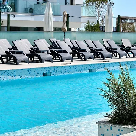 Dream Luxury In Infinity Pool * Mamaia